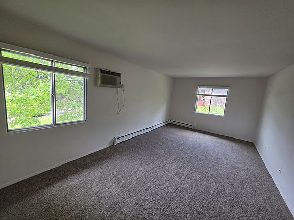 4th image of 6413 Bridge Rd #202