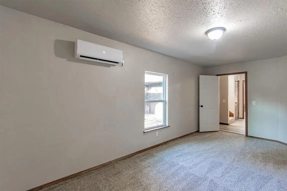 9328 Lansbrook Ln — Photo 4