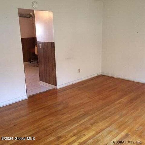 2nd image of 730 S Pearl Street