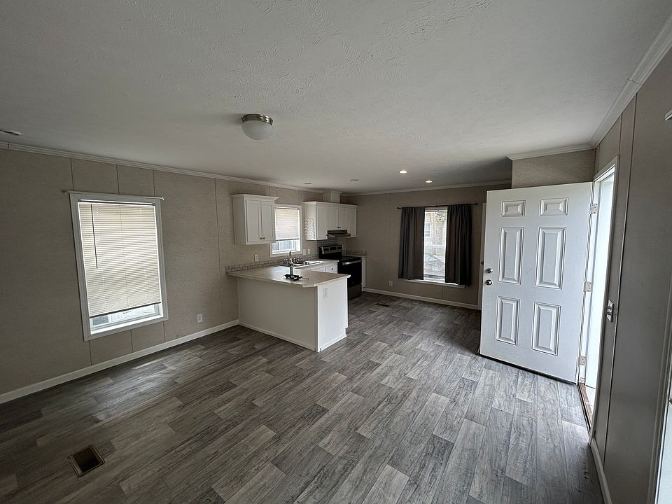 1st image of 673 Armstrong St Lot 98