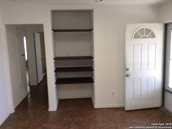 3rd image of 3503 Woodville Dr