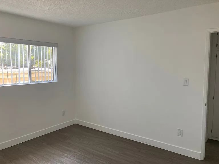 148 N. St Andrew Pl. — Photo 10