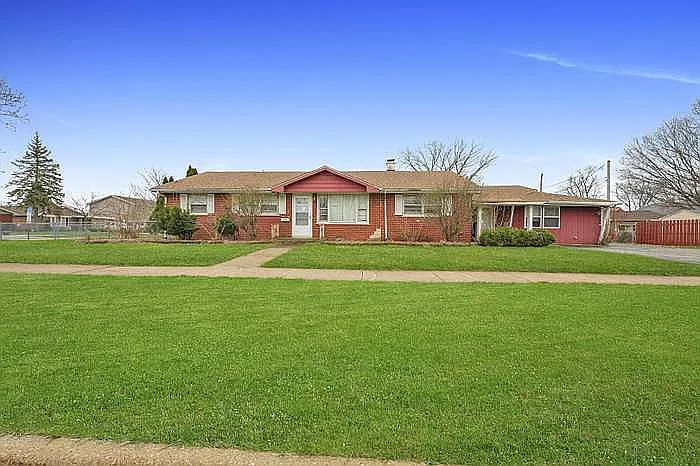 11000 Mansfield Ave photo 1