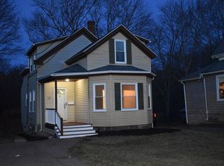 12 Linwood St, Holbrook, MA 02343