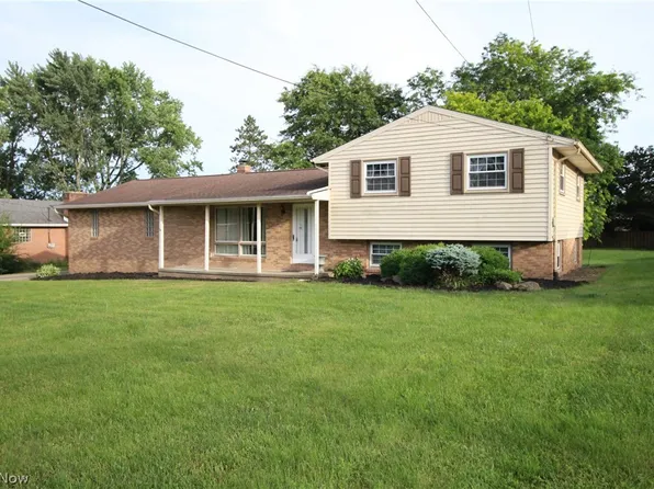 4780 Echovalley St NW, North Canton, OH 44720
