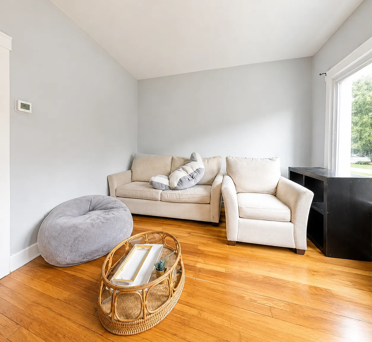 2 bed, 900 sqft, $1,095 — Photo 2