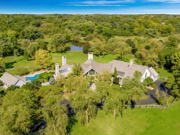 3 Porter School Rd, Barrington Hills, IL 60010