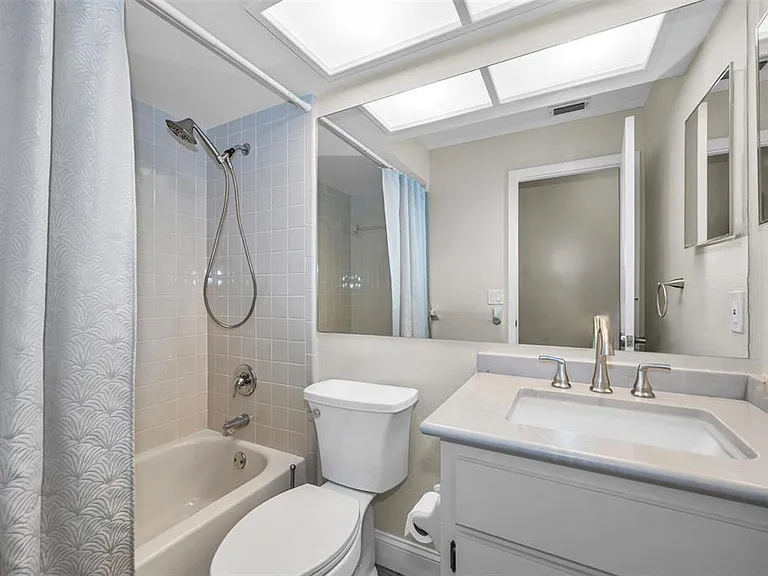 4638 Sheffield Dr — Photo 20