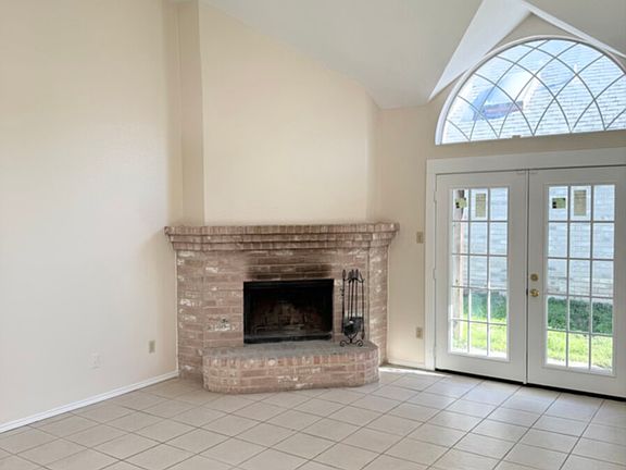 2nd image of 1405 Brookfield Dr