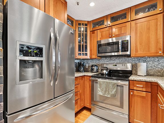 3rd image of 16 Smithwheel Road #16