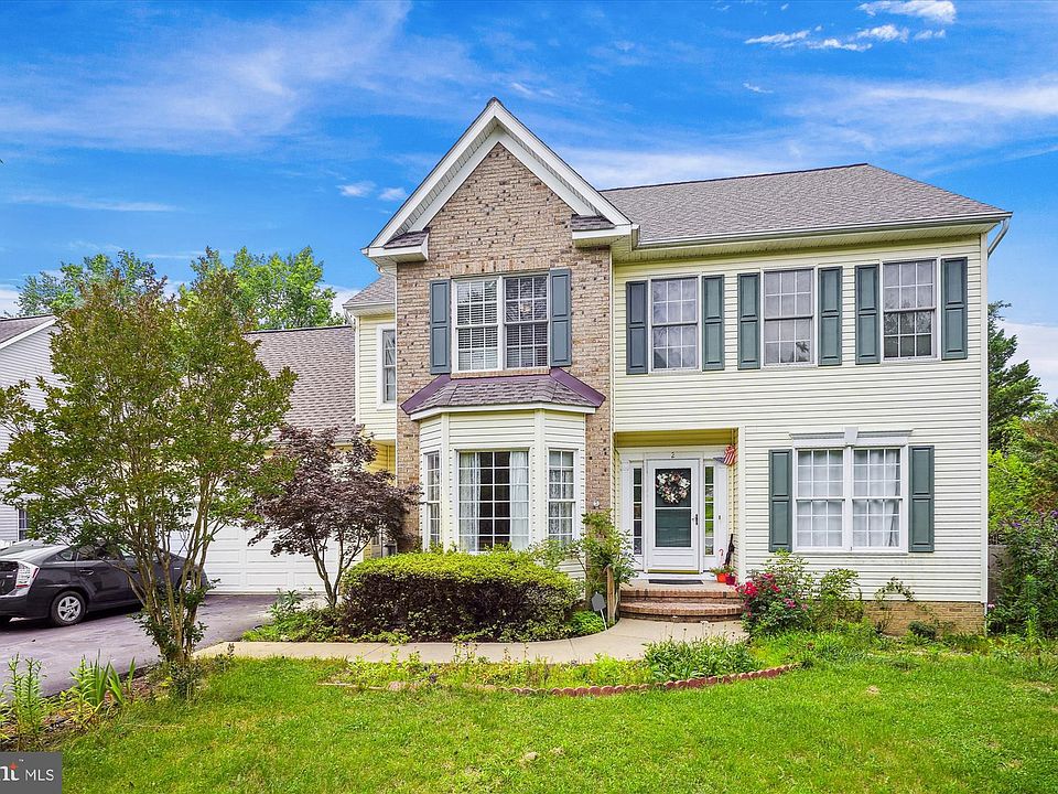 1st image of 2 Brookstone Dr