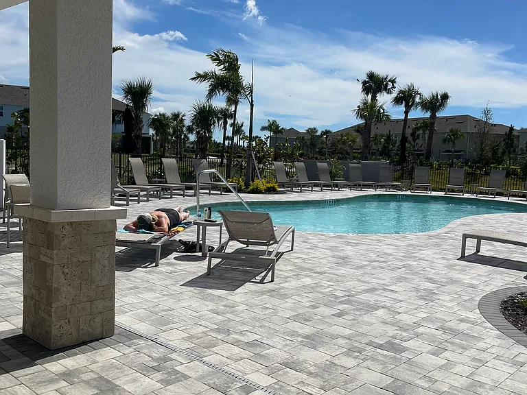 8933 Daybreak St — Photo 28