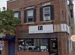259 Main St APT 1, Farmingdale, NY 11735