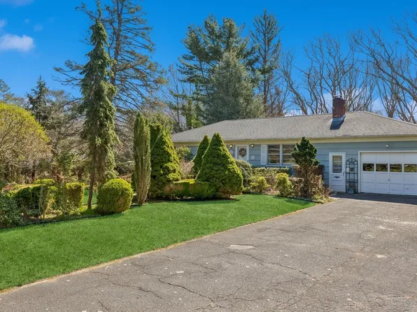 495 Knollwood Lane, Mattituck, NY 11952