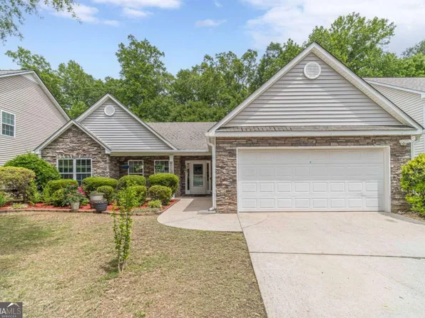 3244 Watson Meadow Ln, Loganville, GA 30052
