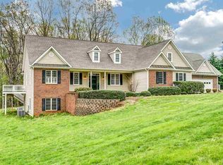 3708 Breyerton Ln, Earlysville, VA 22936