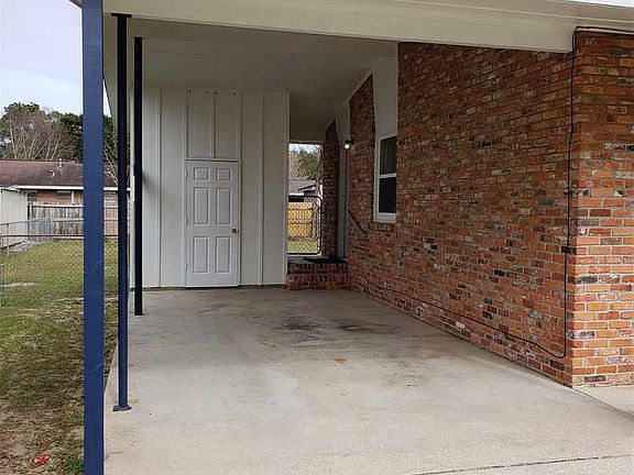 4th image of 3830 Whispering Pines Dr