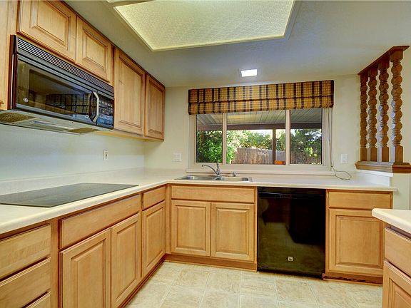 4th image of 9212 Orlando Pl NE