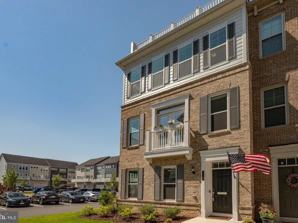 17321 Virginia Pine Way, Dumfries, VA 22026