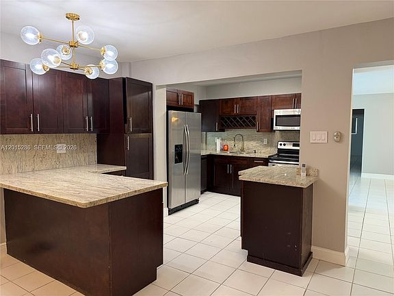 3rd image of 7425 SW 118th St