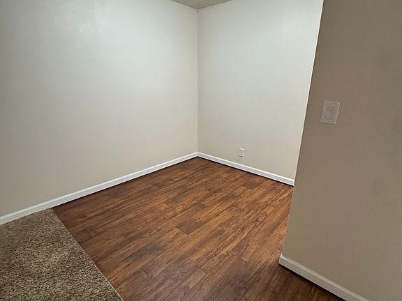 5th image of 524 E 11th Ave #107