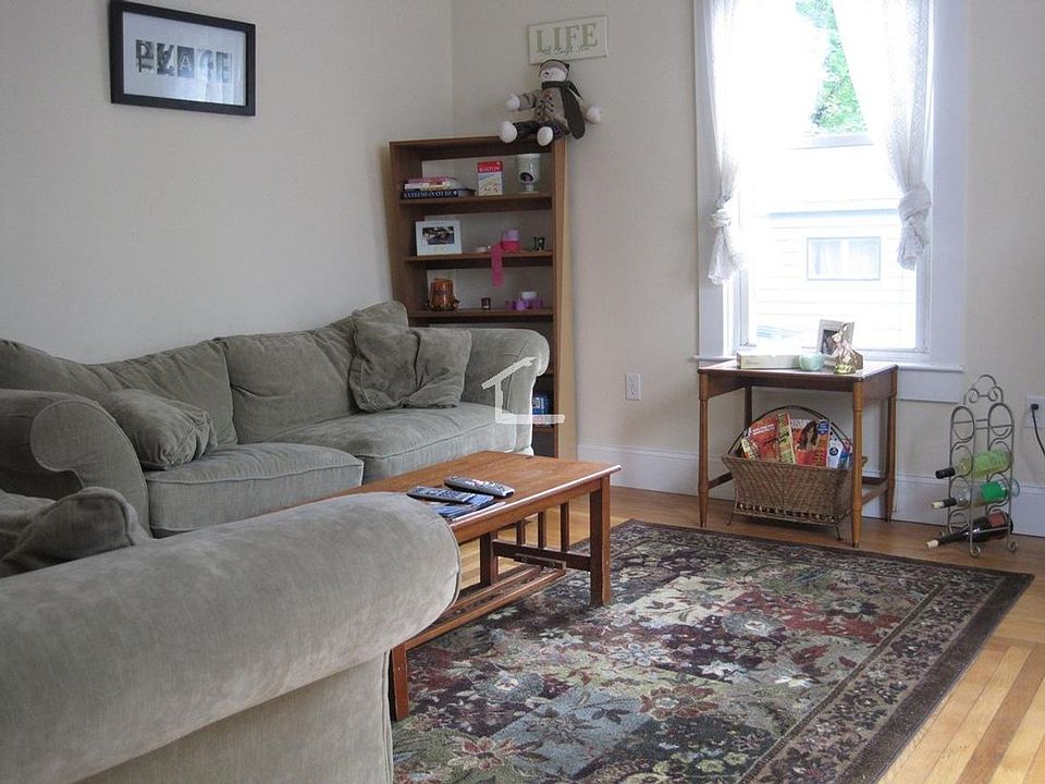 1st image of 20 Eastburn St #1B
