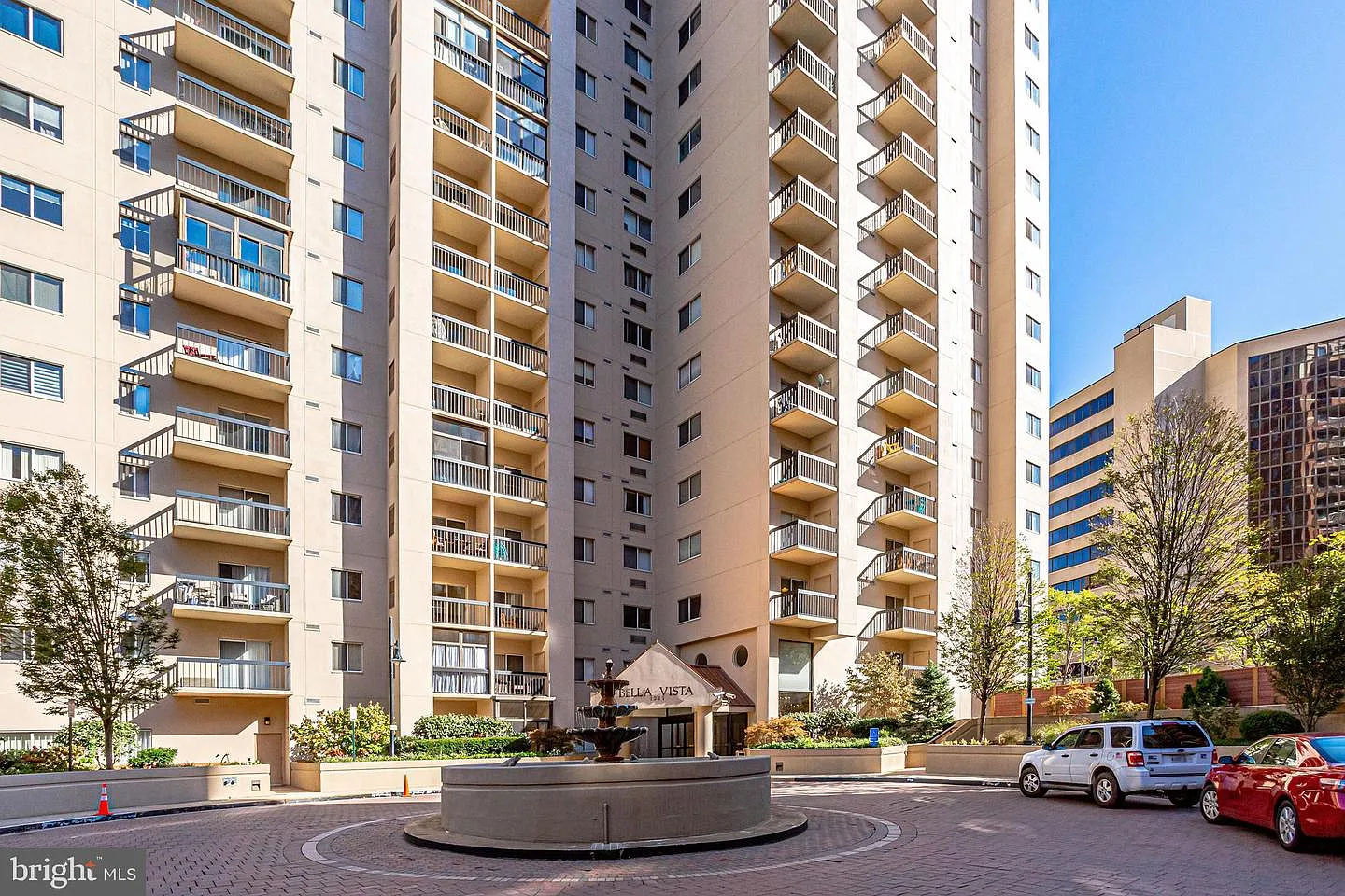 1 bed, 837 sqft, $2,750 — Photo 3