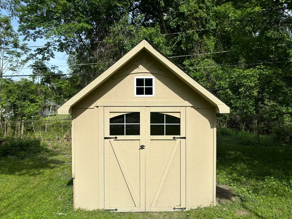 2545 Massena St, Commerce Township MI