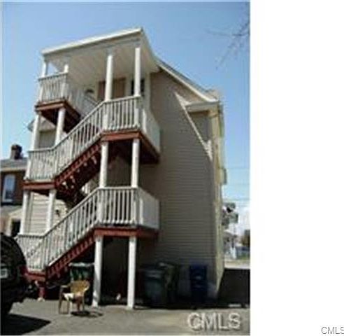 2nd image of 740 Brooks St #1