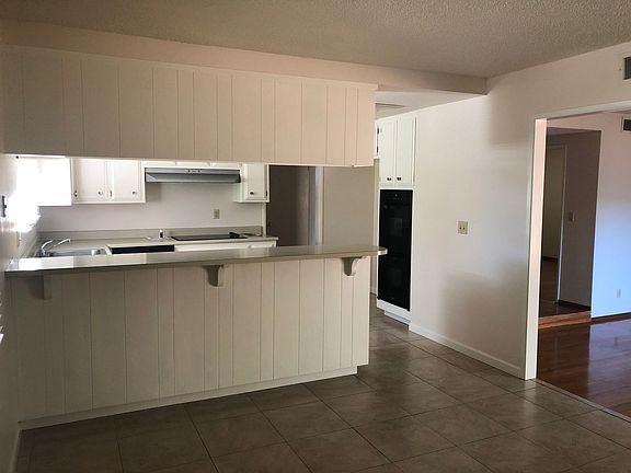 5th image of 908 Stoneman Way