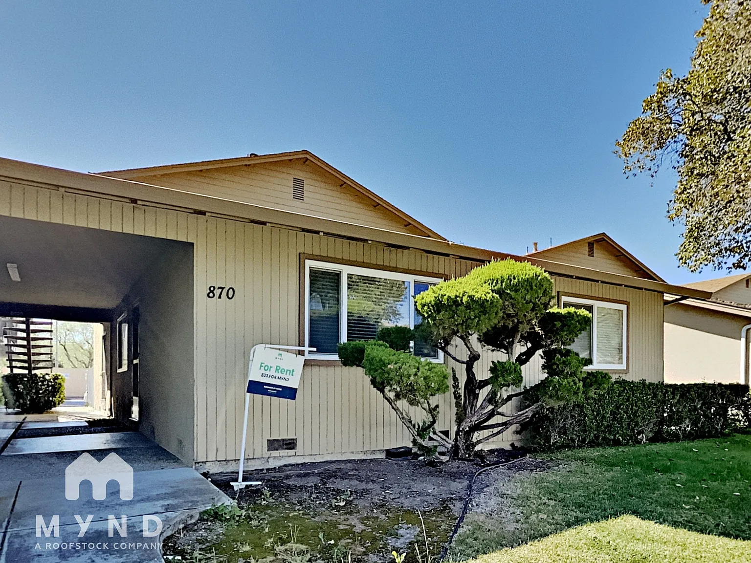 2 bed, 1.0 bath, 900 sqft, $2,395 — Photo 1