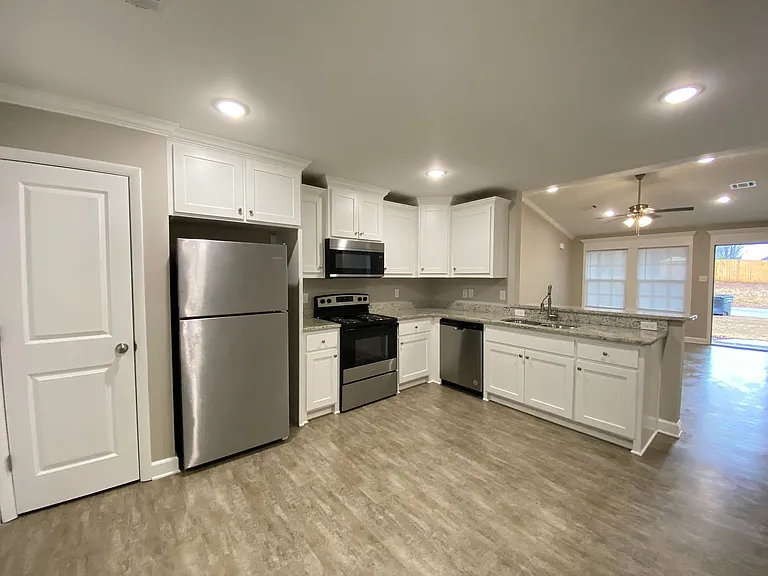 413 Sparrow Rd — Photo 12