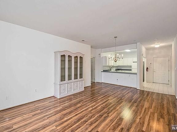 5th image of 3326 Franklin Ln