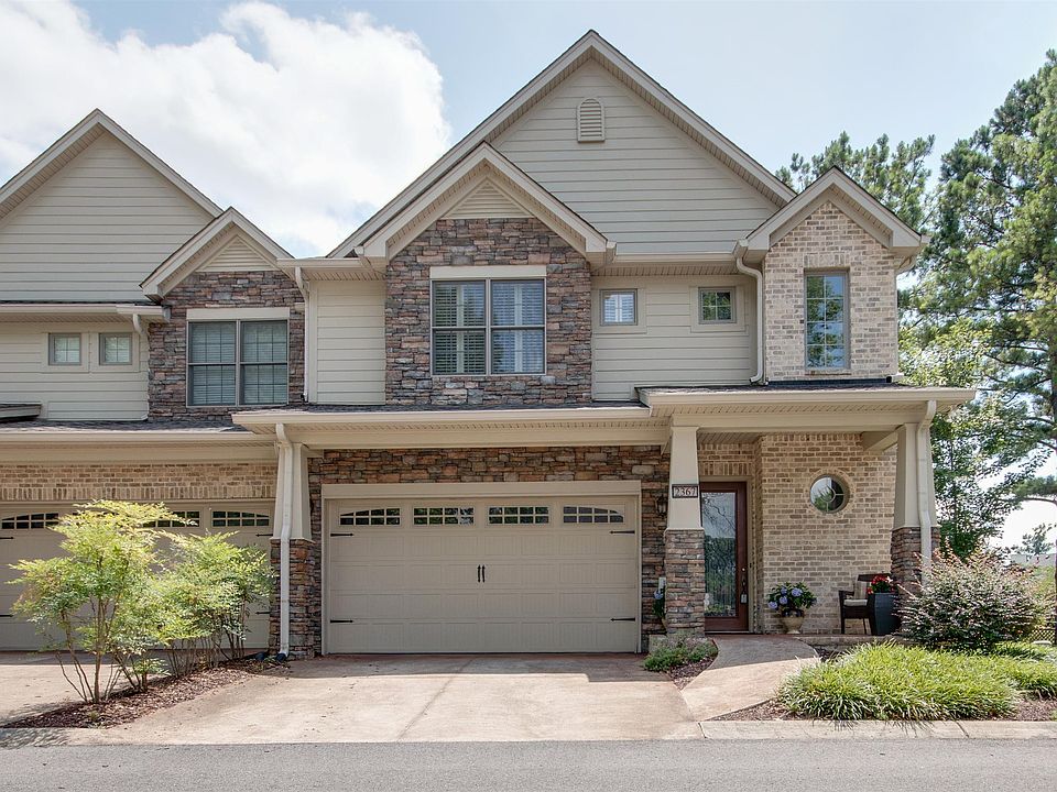 1st image of 2367 River Terrace Dr