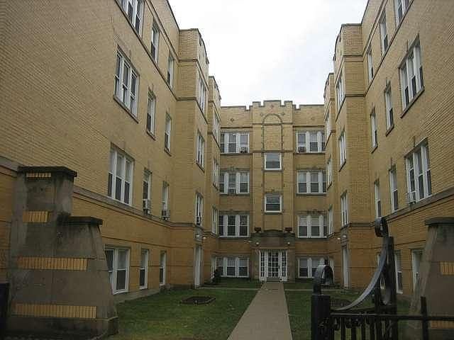 1st image of 4426 N Saint Louis Ave APT G