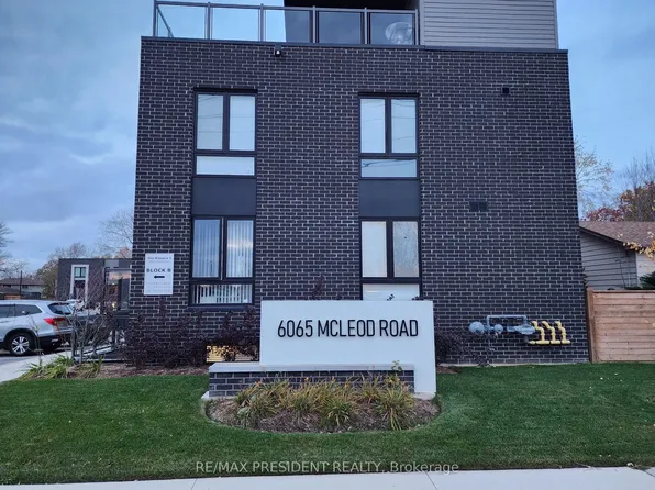6065 McLeod Rd #113, Niagara Falls, ON L2G 3E6