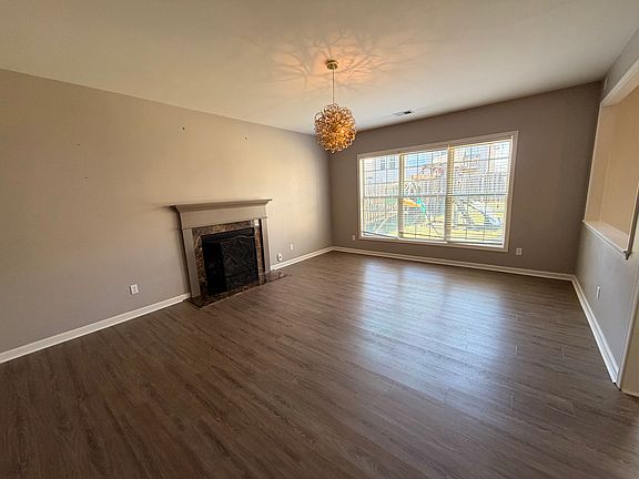 4th image of 3933 Yellowwood Trce