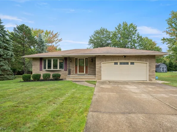 9601 Sharon Lane Dr, North Royalton, OH 44133