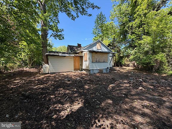2nd image of 161 Woolston Dr