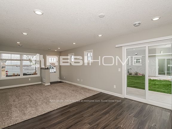 5th image of 10948 Yalta St NE Suite D