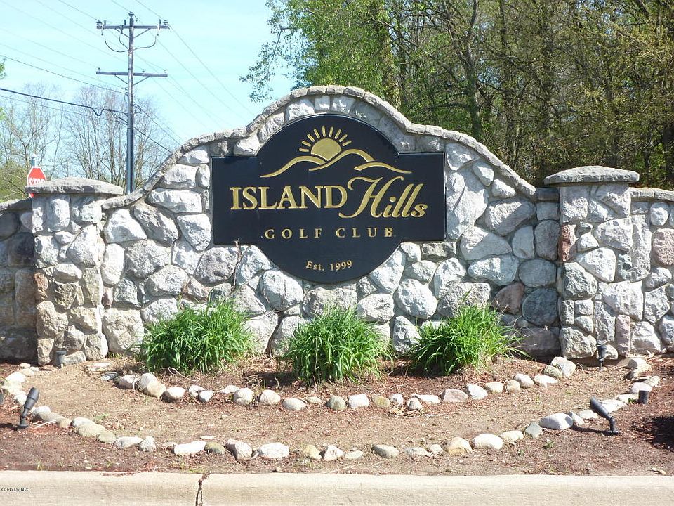 1st image of 61833 Crestlane Dr