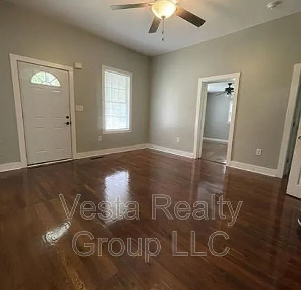 7 Emory St — Photo 3