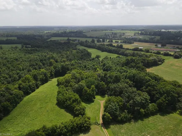 155 Evening Star Dr, Statesville, NC 28625