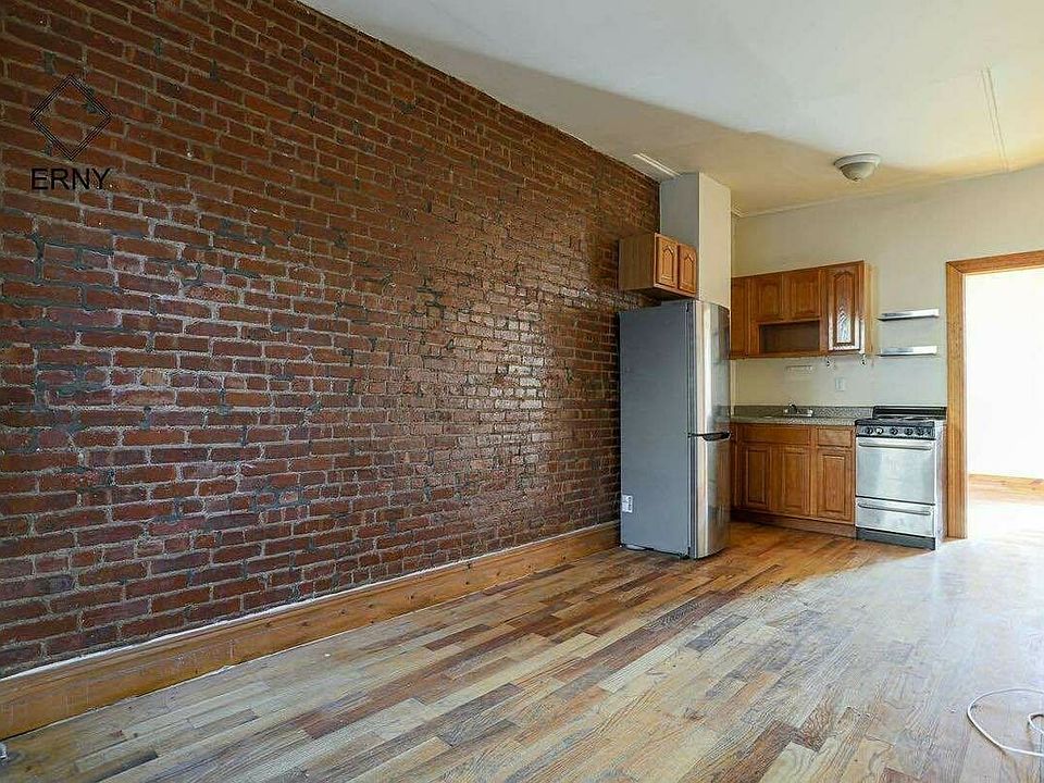 1st image of 728A Franklin Ave #4E