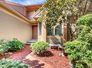 7 Wainwright Rd UNIT 44, Winchester, MA 01890