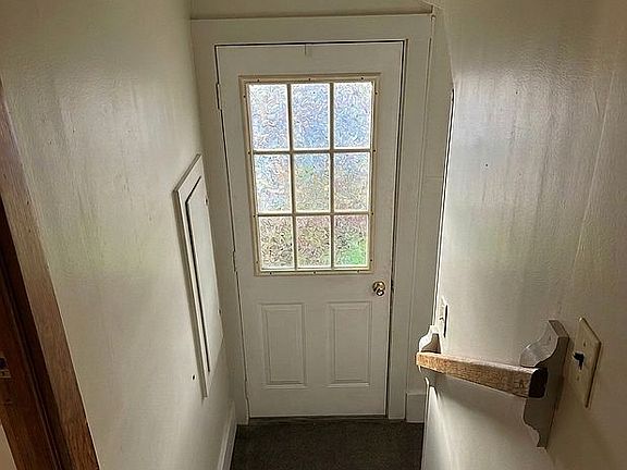 Side entrance 