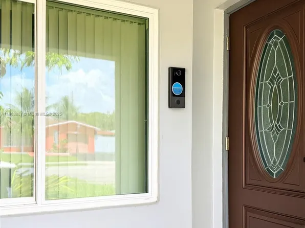 10240 SW 160th Ter, Miami, FL 33157