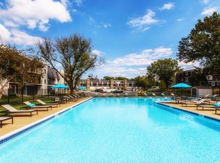 152 Chestnut Crossing Dr #111D, Newark, DE 19713