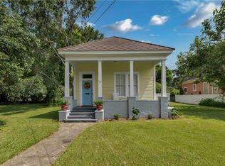 960 Old Shell Rd, Mobile, AL 36604