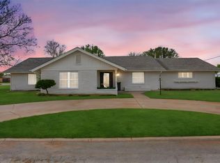 400 W Elm St, Hobart, OK 73651